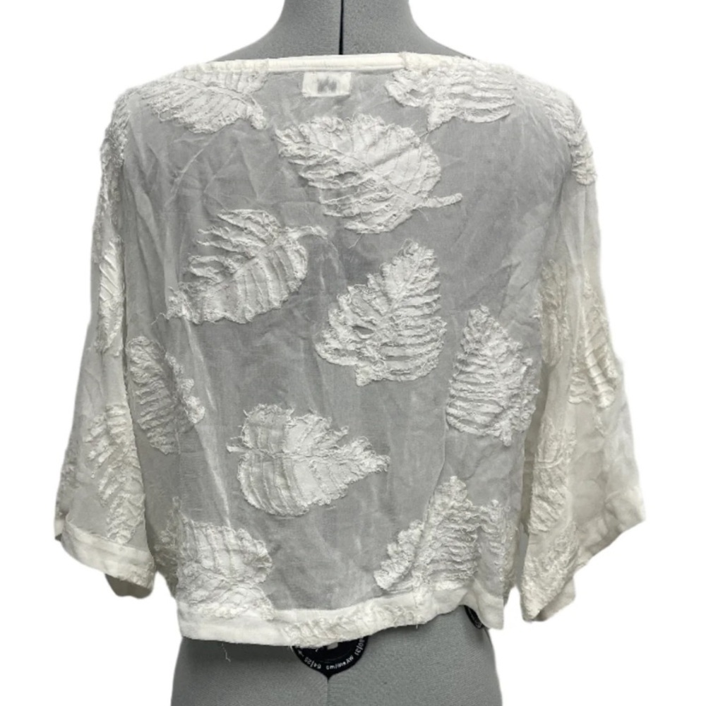 Aritzia Wilfred Sz S Blayze cropped blouse in a white leaf semi-sheer fabric - Picture 3 of 11